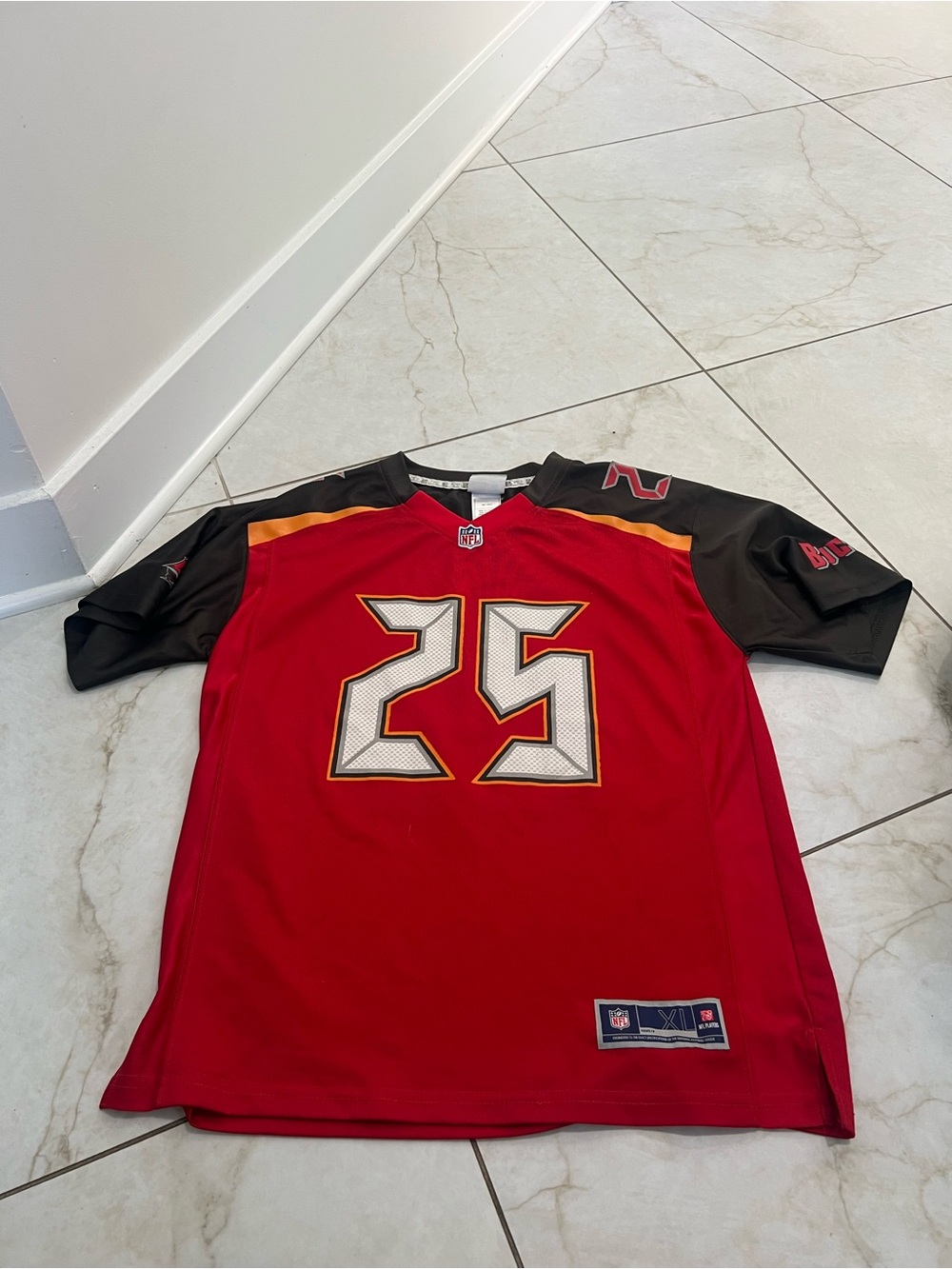 NFL Pro Line Red Tampa Bay Buccaneers #25 Peyton Barber Jersey Size XL